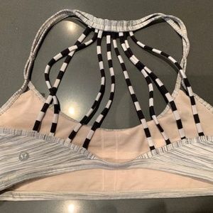 Lululemon atletica sports bra